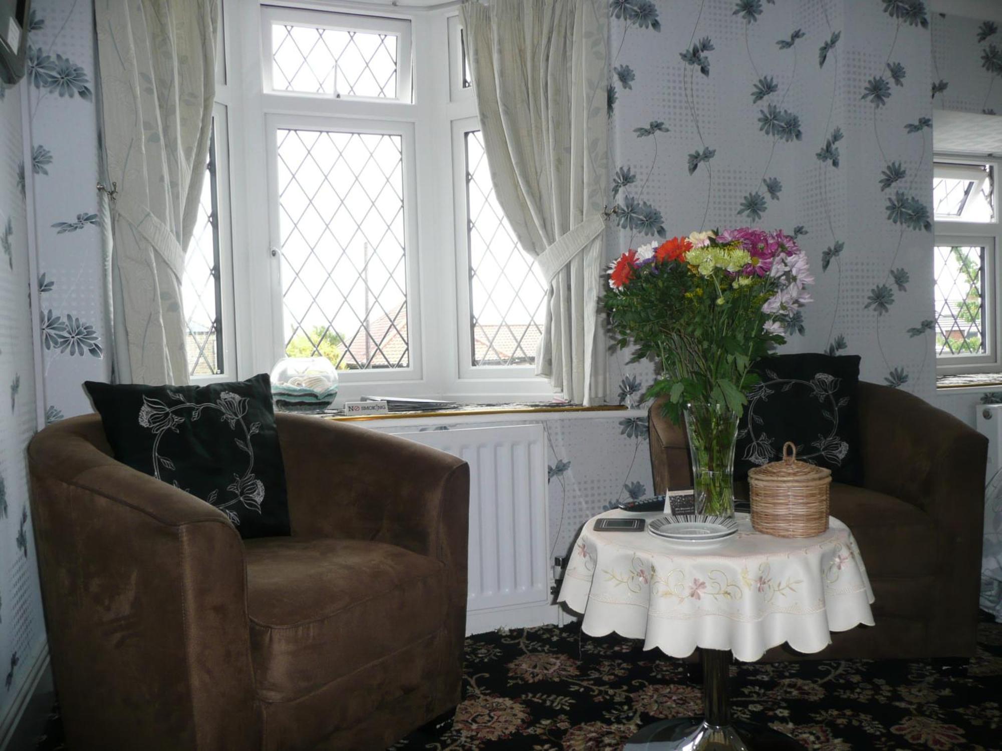 Cherry Blossom Guest House Вітбі Екстер'єр фото